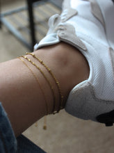 Load image into Gallery viewer, 18k gold plated stainless steel twist chain anklet salty threads