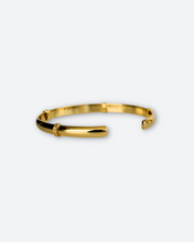 Load image into Gallery viewer, Archer Gold Bangle